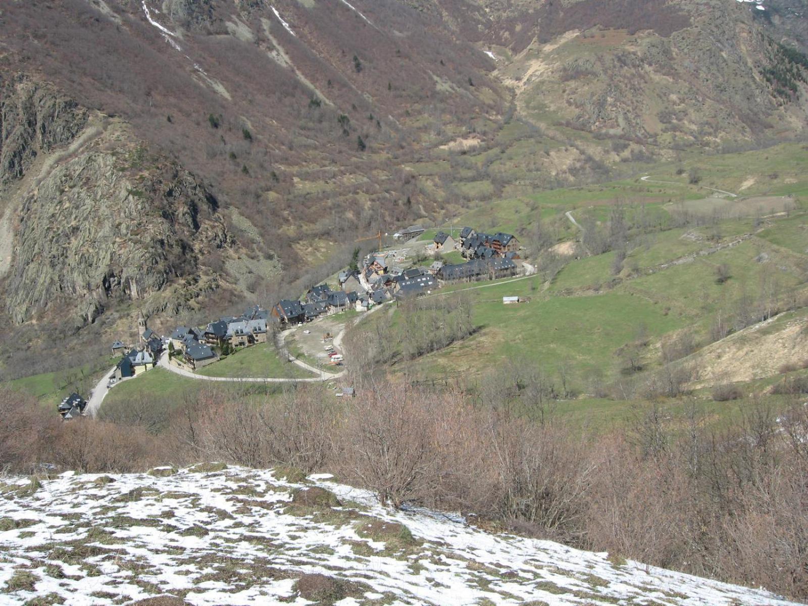 Casa esquí en pueblo junto a Baqueira Beret Ski Bagergue Exterior foto