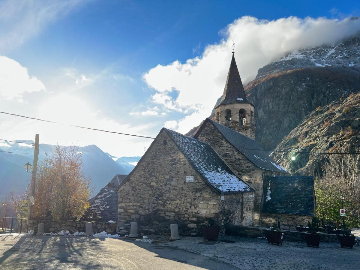 Casa esquí en pueblo junto a Baqueira Beret Ski Bagergue Exterior foto