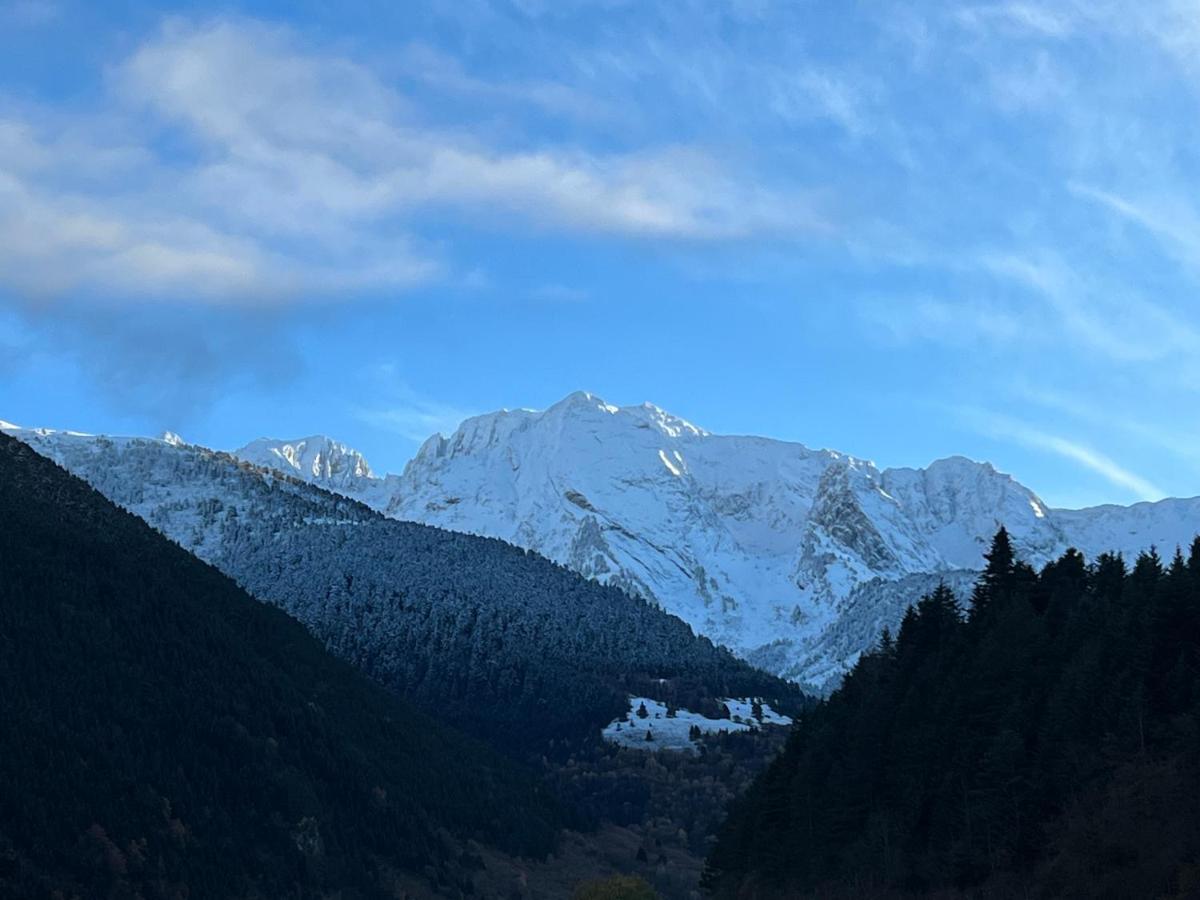 Casa esquí en pueblo junto a Baqueira Beret Ski Bagergue Exterior foto