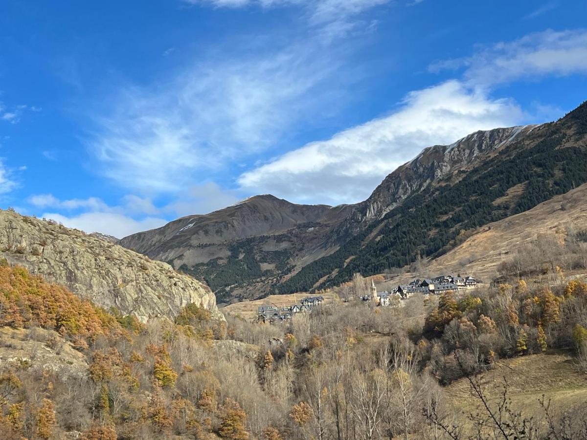 Casa esquí en pueblo junto a Baqueira Beret Ski Bagergue Exterior foto