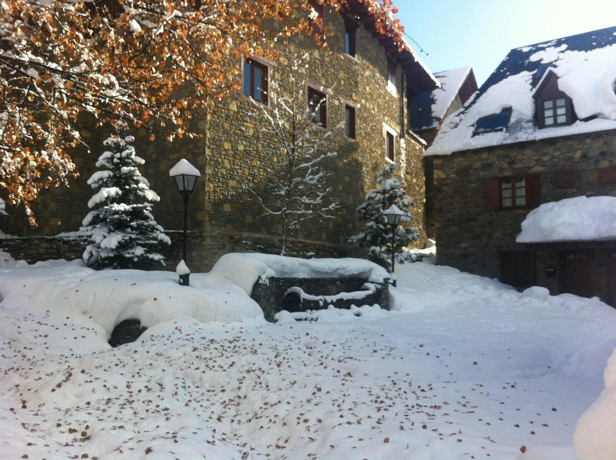 Casa esquí en pueblo junto a Baqueira Beret Ski Bagergue Exterior foto