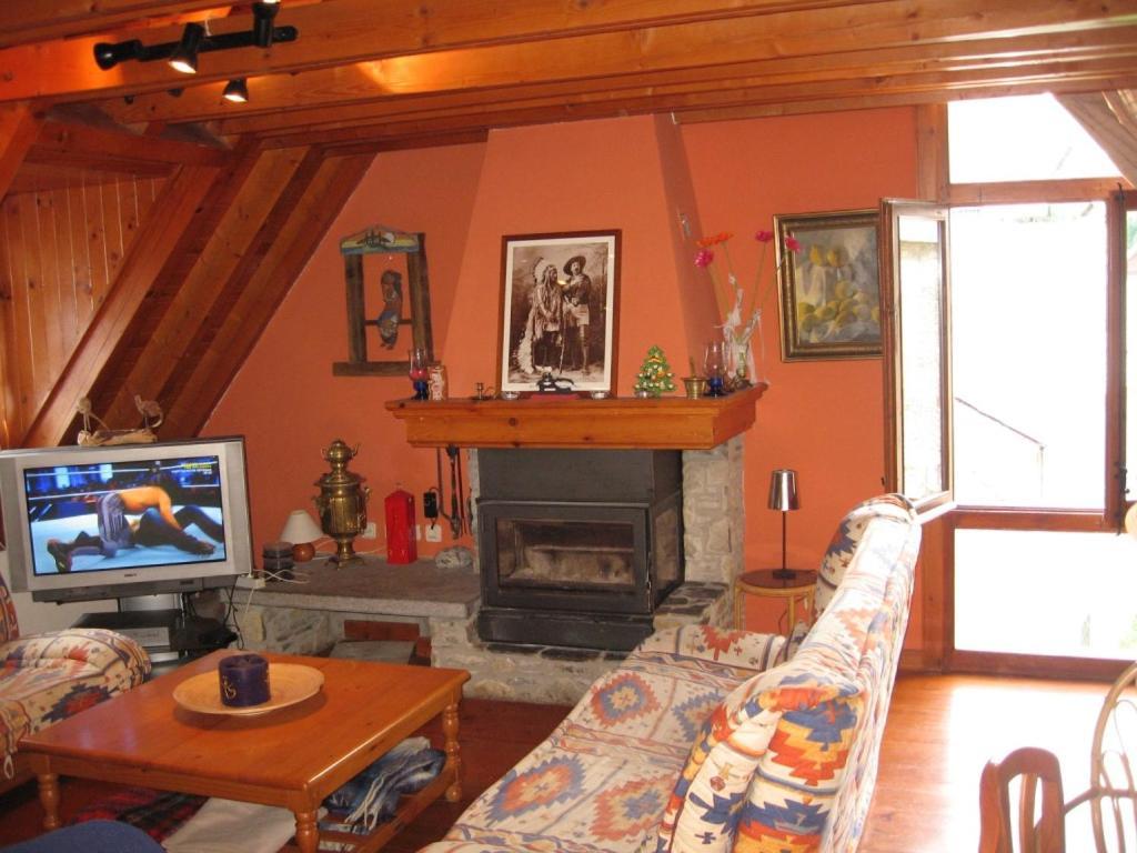 Casa esquí en pueblo junto a Baqueira Beret Ski Bagergue Exterior foto