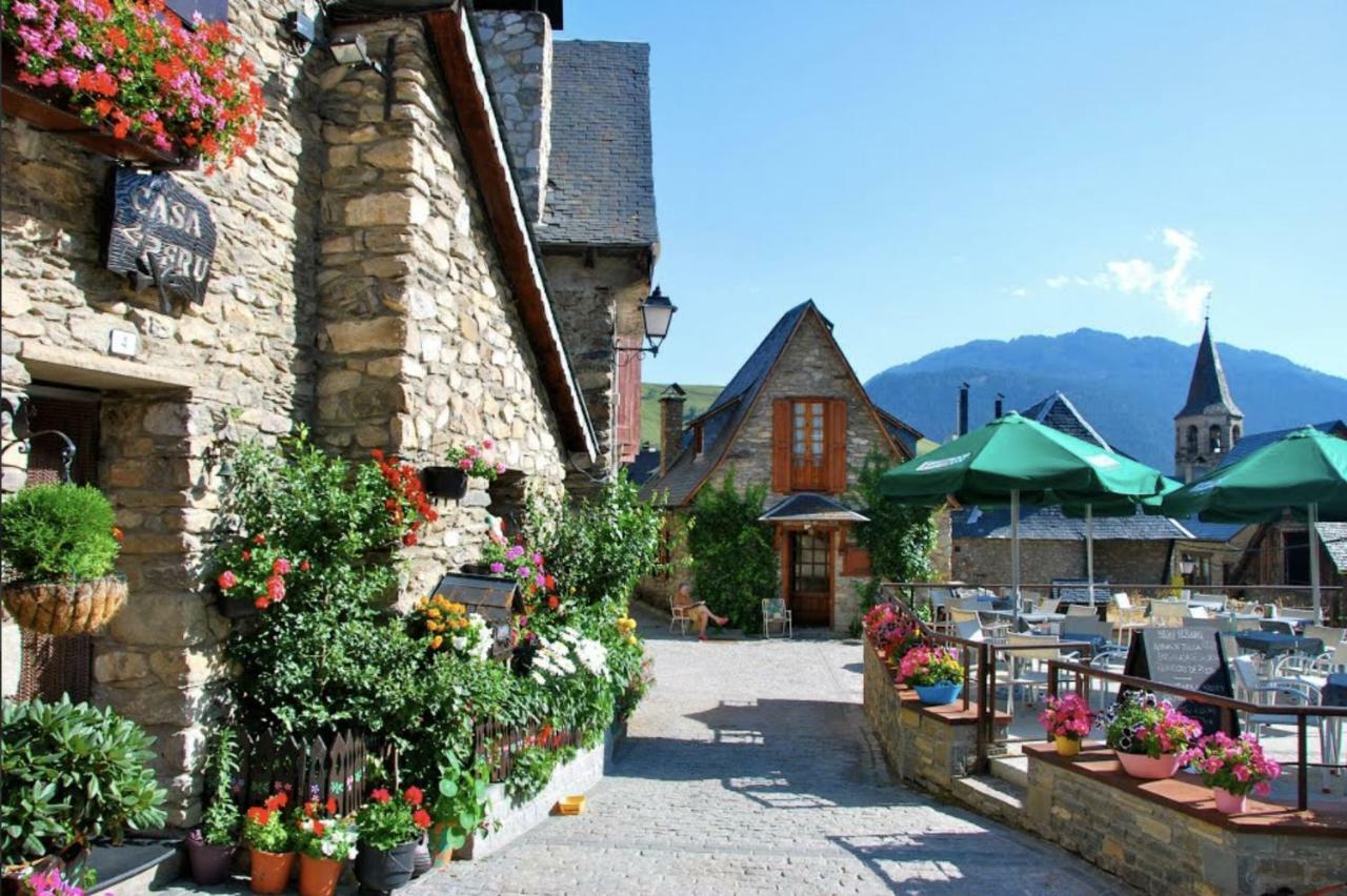 Casa esquí en pueblo junto a Baqueira Beret Ski Bagergue Exterior foto